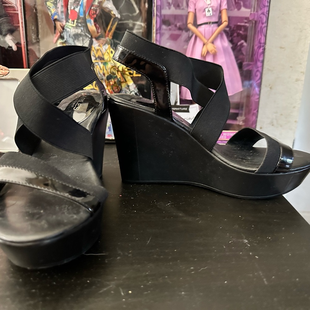 Charles by Charles David black wedges